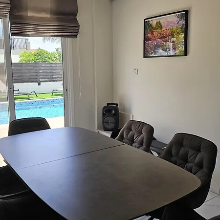 M&l Villa