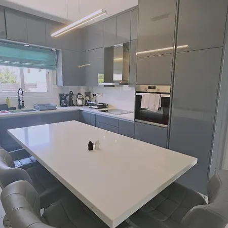 M&l Villa *